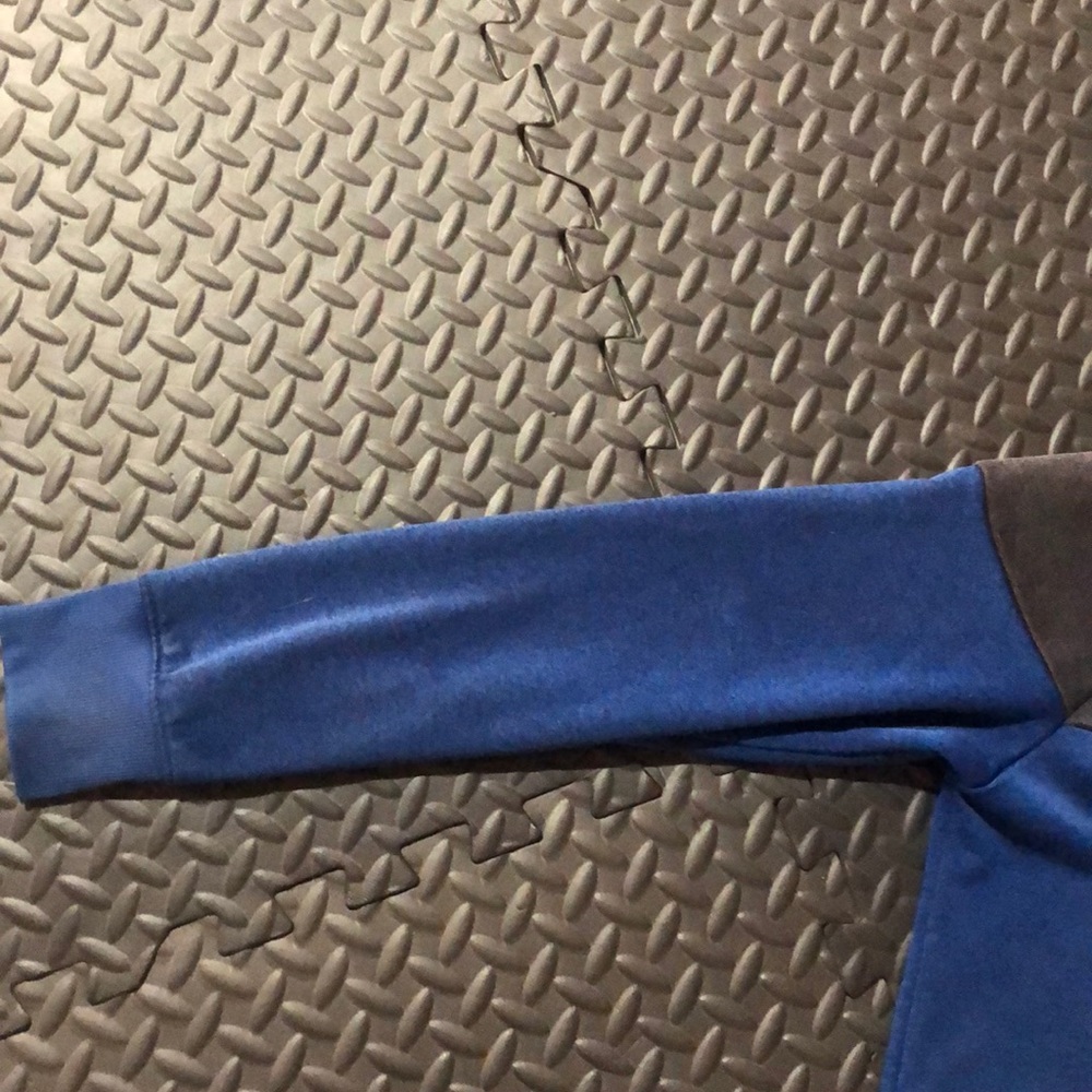 Hurley Hoodie - Picture 3 of 5